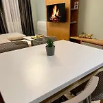 Apartamento Adriatic Treasure Apt, Luxury & Beachfront - By Beta Premium Golem (Tirana)