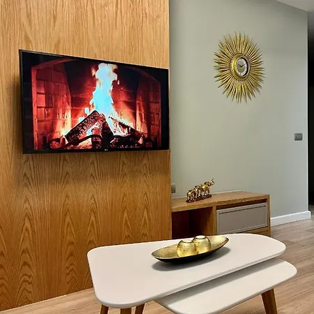 Adriatic Treasure Apt, Luxury & Beachfront - By Beta Premium Apartment *