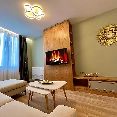 Adriatic Treasure Apt, Luxury & Beachfront - By Beta Premium ゴーレム