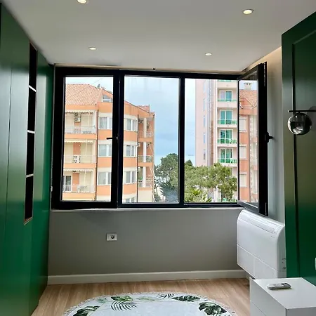 Adriatic Treasure Apt, Luxury & Beachfront - By Beta Premium דירה *