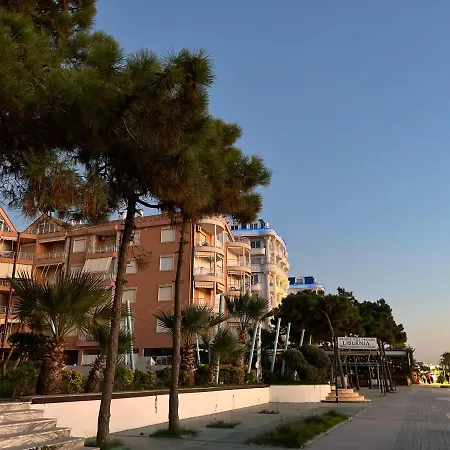 Adriatic Treasure Apt, Luxury & Beachfront - By Beta Premium *