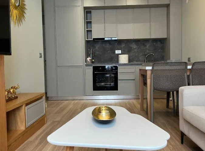 Adriatic Treasure Apt, Luxury & Beachfront - By Beta Premium *