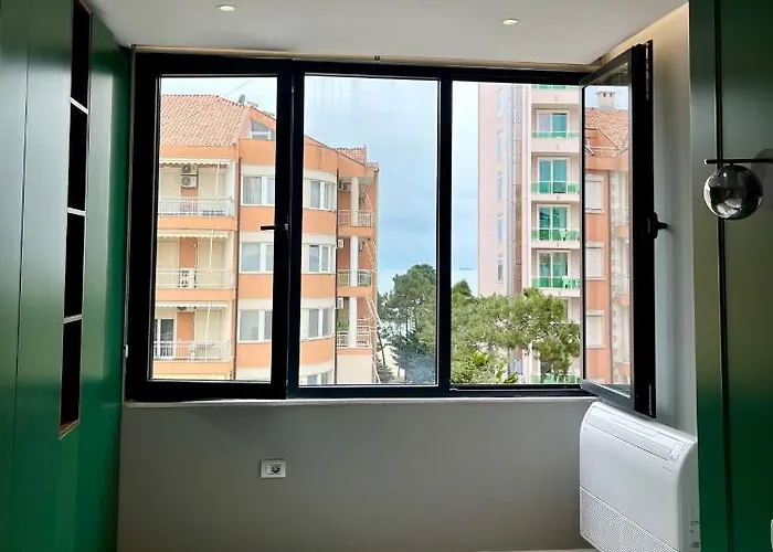 Adriatic Treasure Apt, Luxury & Beachfront - By Beta Premium Apartment *