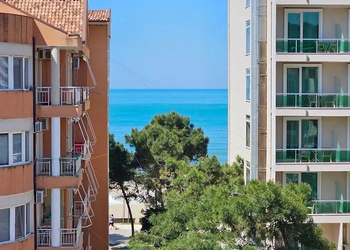 Adriatic Treasure Apt, Luxury & Beachfront - By Beta Premium Apartment *